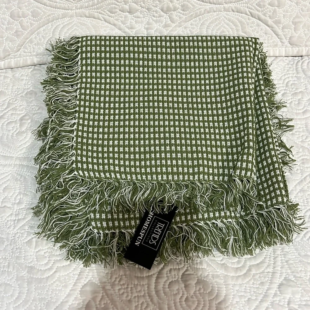 Trends Collection Homespun Fringe placemats, set‎ of 4, NWT